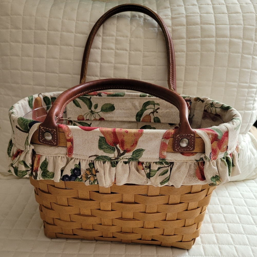 Longaberger Medium Boardwalk Basket Purse with Protector and 7 Liners, GUC - Picture 2 of 15